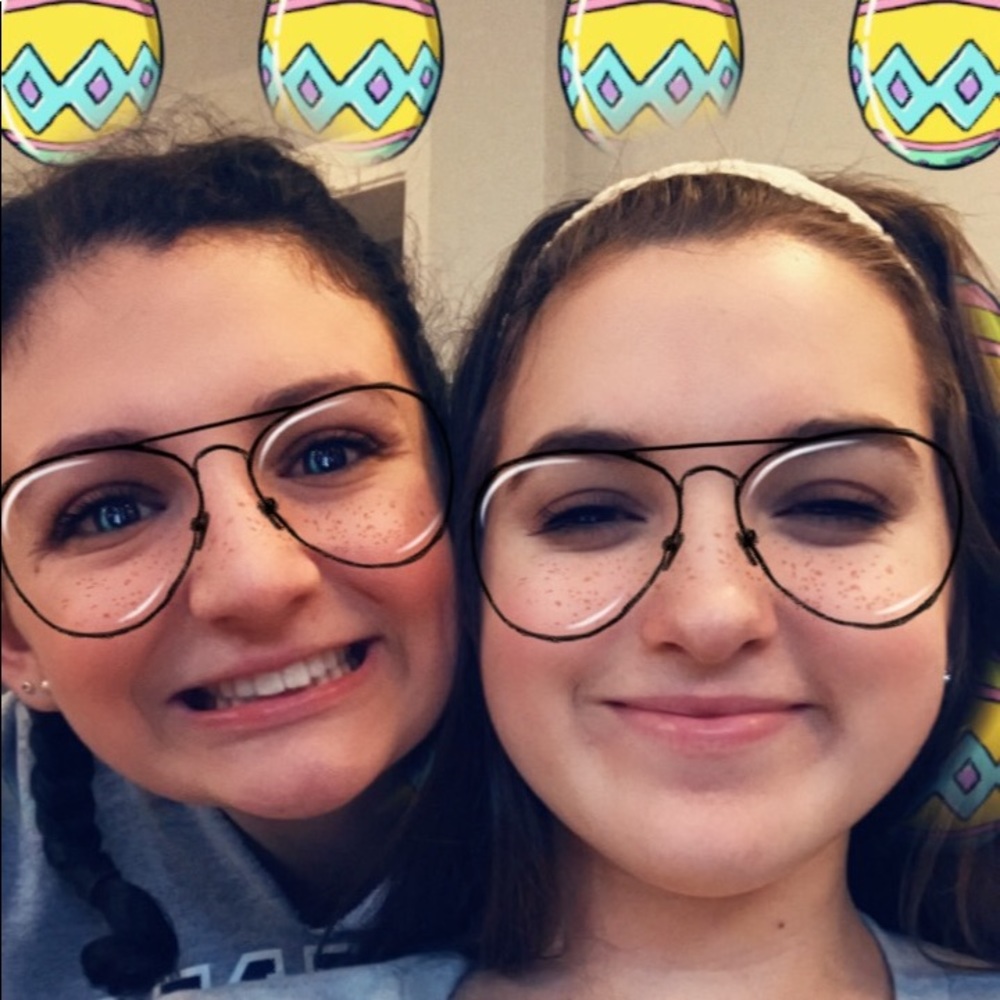 Meet your Posher, Cassandra